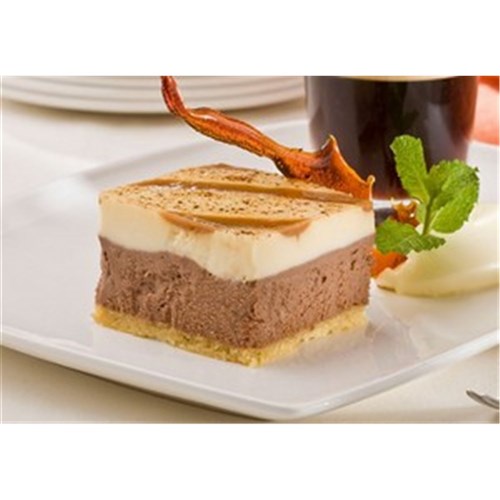 CHOC & VANILLA CHEESECAKE GLUTEN FREE CUT 15