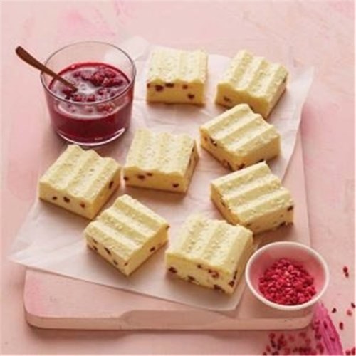 WHITE CHOC & RASPBERRY CAKE TRAY